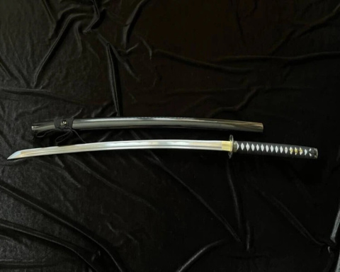 Katana japońska premium - ostra, stal węglowa 1045 (ukiyo-japan.pl) Katana japońska premium - ostra, stal węglowa 1045 (ukiyo-japan.pl)