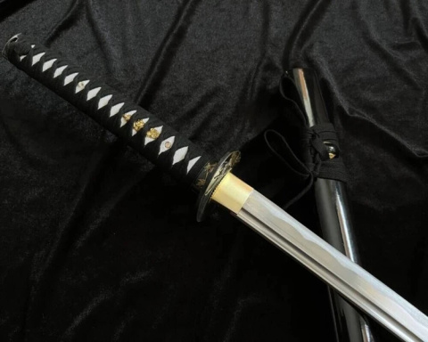 Katana japońska premium - ostra, stal węglowa 1045 (ukiyo-japan.pl) Katana japońska premium - ostra, stal węglowa 1045 (ukiyo-japan.pl)