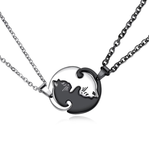 Wisiorek dla pary: Koty Yin i Yang (czarno-białe) - ukiyo-japan.pl Wisiorek dla pary: Koty Yin i Yang (czarno-białe) - ukiyo-japan.pl